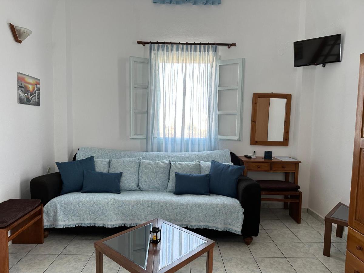 Hotel Paradisos Oia Екстер'єр фото
