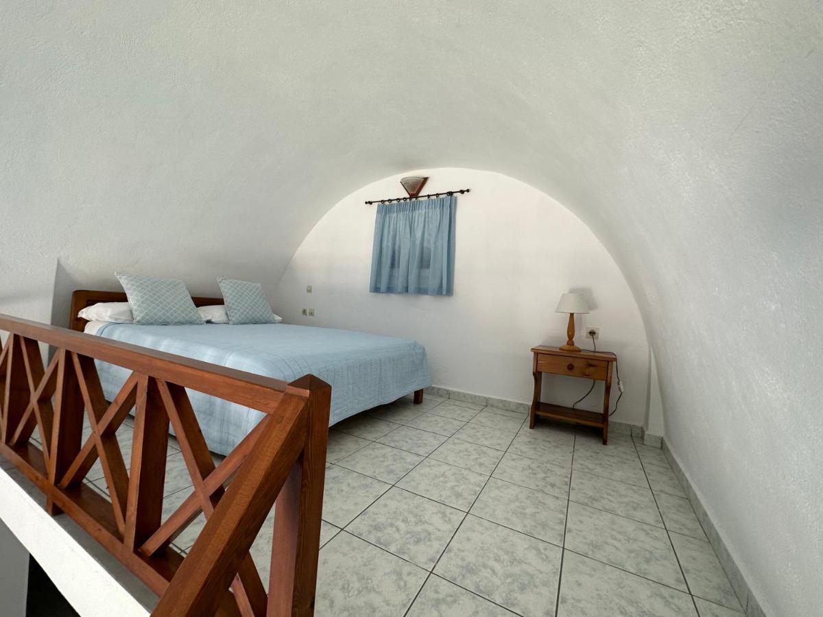 Hotel Paradisos Oia Екстер'єр фото