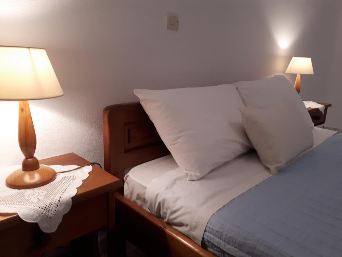 Hotel Paradisos Oia Екстер'єр фото