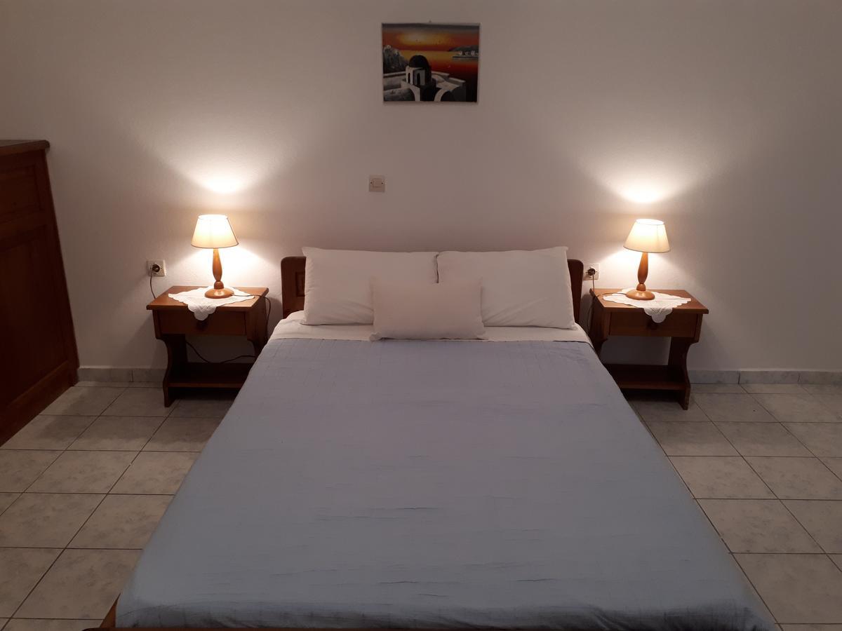 Hotel Paradisos Oia Екстер'єр фото