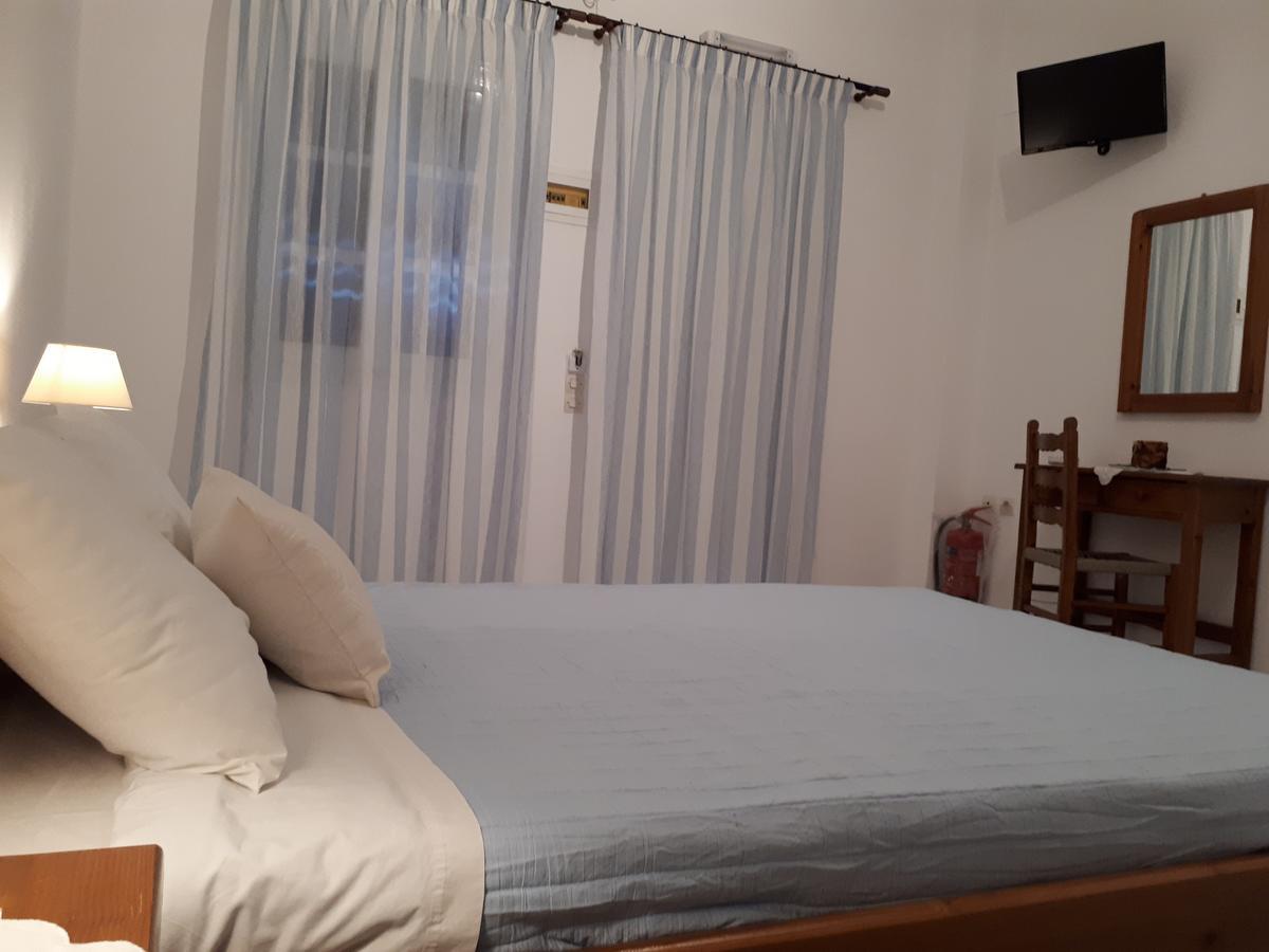 Hotel Paradisos Oia Екстер'єр фото
